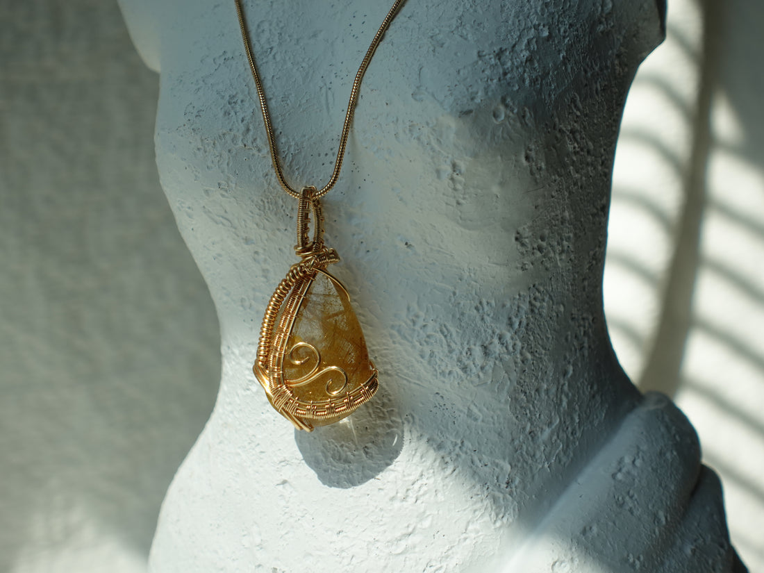 Golden Rutile Wire Warped Necklace